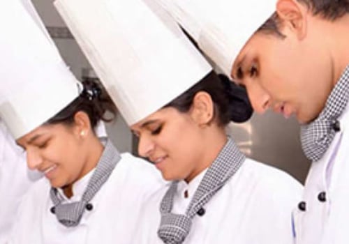 Which course is best for hospitality management?